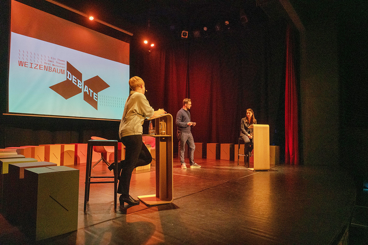 Elisa Lindinger (links), Sascha Friesike (mitte) und Sabine Frank (rechts)